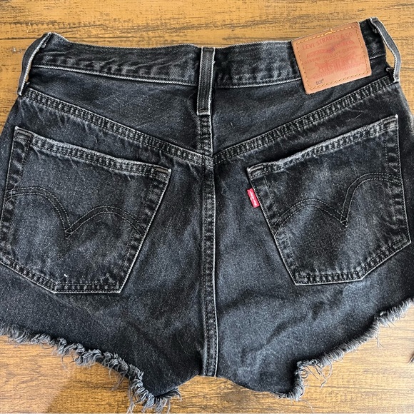 Levi’s 501 Original Cutoff High Rise shorts- Wise Up- Size 4 or 27 - Picture 8 of 14